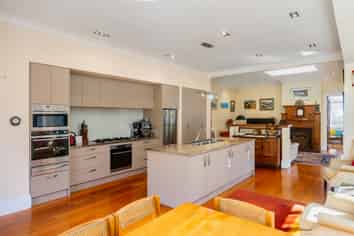 12 Ferner Ave, Mount Albert