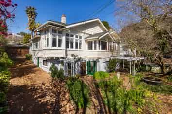 12 Ferner Ave, Mount Albert