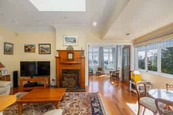 12 Ferner Ave, Mount Albert