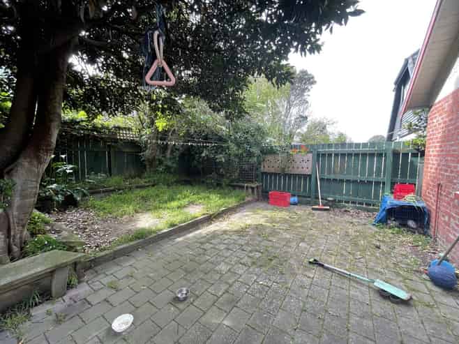 3 The Parade, Island Bay