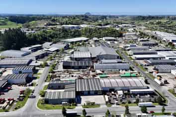 Premium Tauriko industrial warehouse for sale