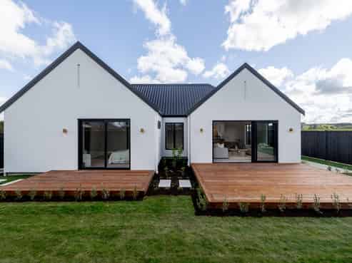 6 Parkside Avenue (off Roots Street East), Feilding