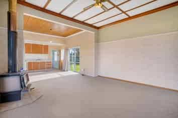 10 John Street, Winton