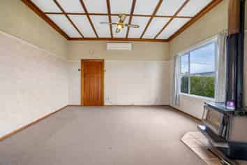 10 John Street, Winton