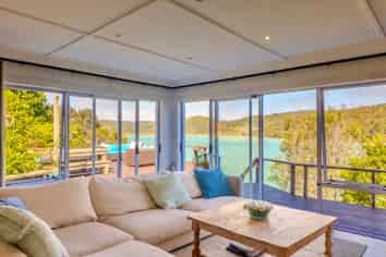 40 Albert Crescent, Ostend