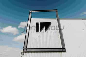 Prime 101m² Road-Front Retail/Warehouse 