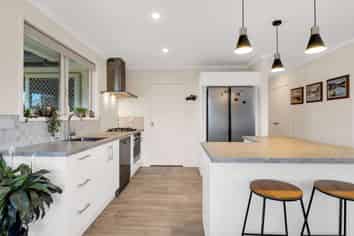 17 Morrell Street, Tawhero