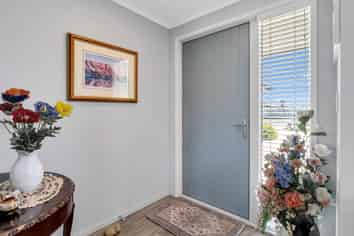 17 Morrell Street, Tawhero