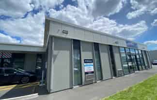 Hamilton East Retail/Office Space