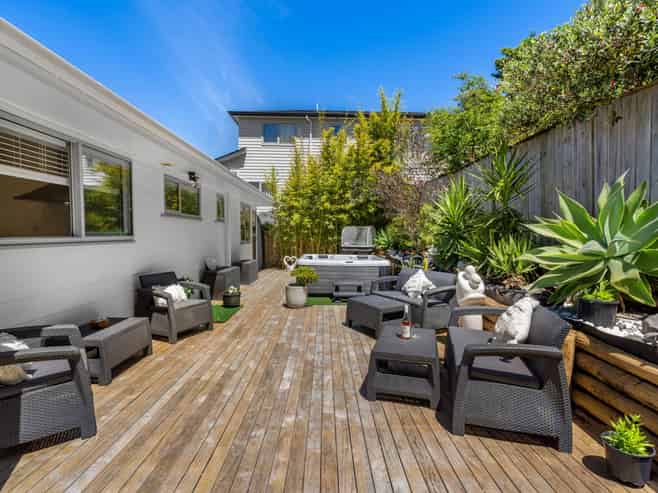 22 Gerontius Glade, Torbay