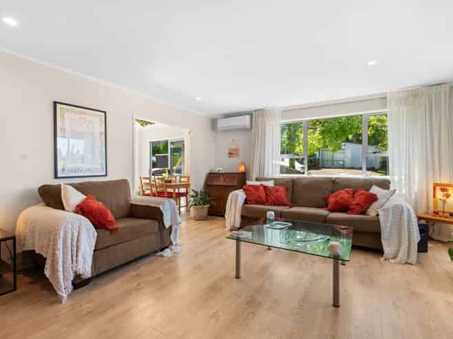 22 Gerontius Glade, Torbay