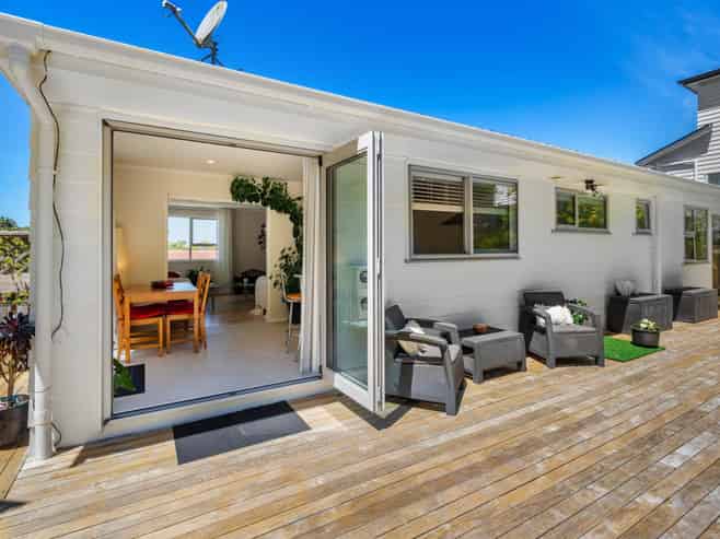 22 Gerontius Glade, Torbay