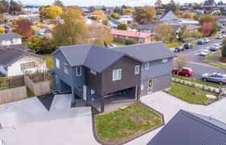 2/9 Hibiscus Avenue (Room B), Hamilton Lake