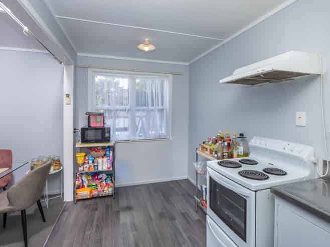 16B Wilson Street, Hamilton East