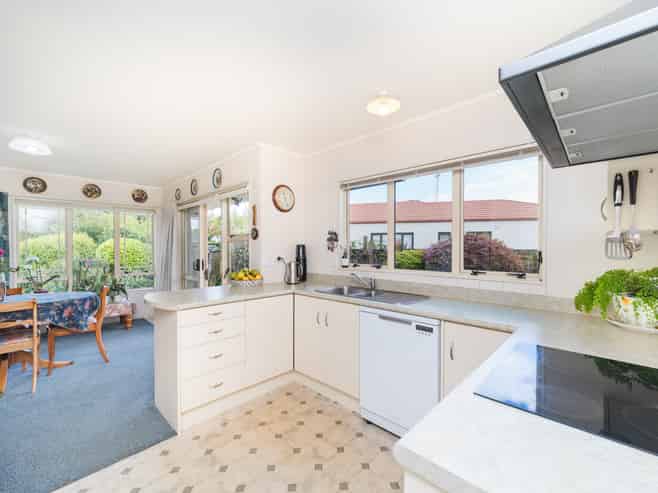 18 Dalfield Place, Highbury