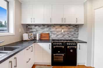 1038 State Highway 4, Parikino