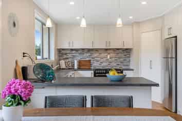 1038 State Highway 4, Parikino