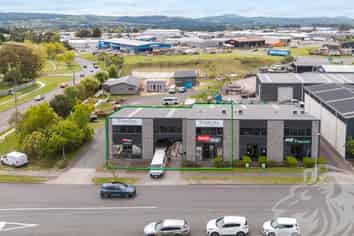 Modern Ashwood Ave Investments 