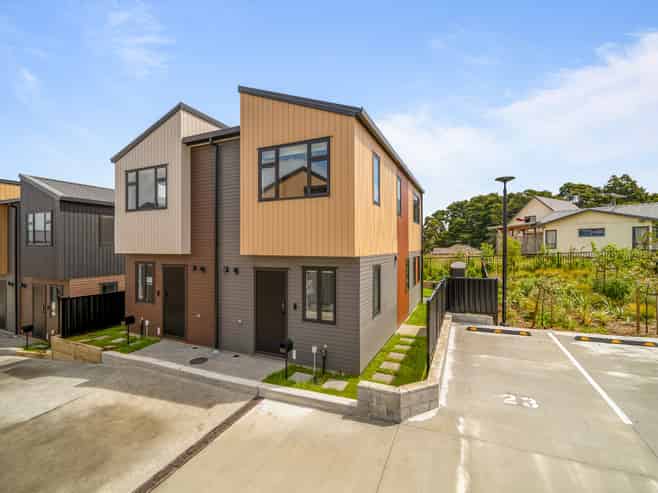 23 Mataara Lane, Manurewa