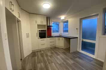 2/179 Dunbars Road, Halswell