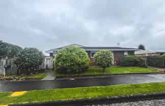 51 Rimu Street , Waikanae