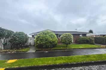 51 Rimu Street , Waikanae