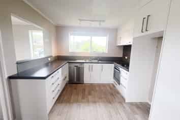 51 Rimu Street , Waikanae