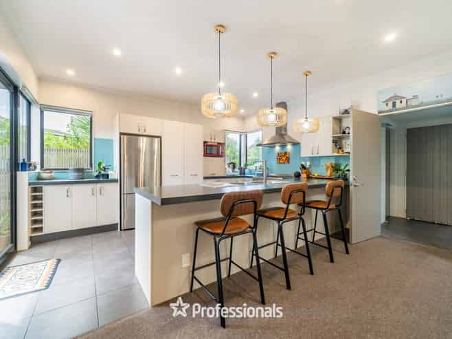 24 Natusch Road, Belmont