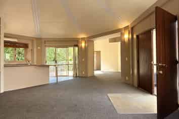 A/24 Apirana Avenue , Glen Innes