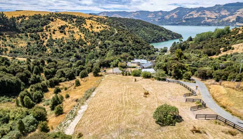 15 Tikao Bay Road, Wainui