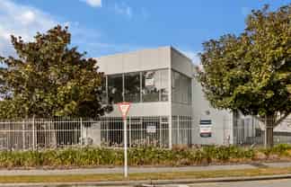 Modern High Profile Corner Unit