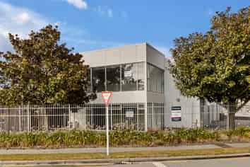 Modern High Profile Corner Unit