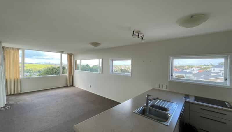 6/76 Coates Avenue , Orakei