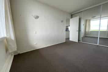 6/76 Coates Avenue , Orakei