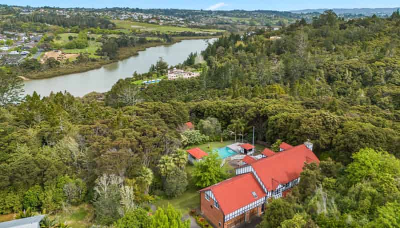 233 Paremoremo Road, Lucas Heights