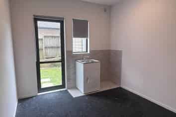 5/27 Swaffield Road , Papatoetoe