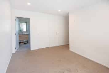 5/27 Swaffield Road , Papatoetoe