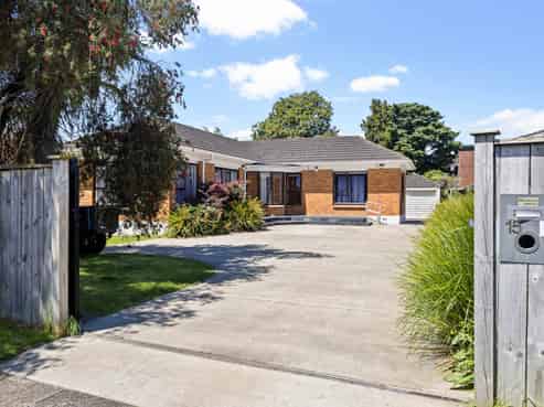 15 Glen Avenue, Papatoetoe