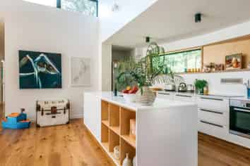 Auckland - Address withheld