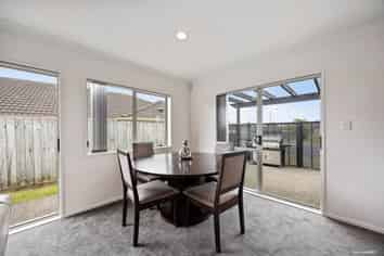 18 Andrusha Place, Flat Bush