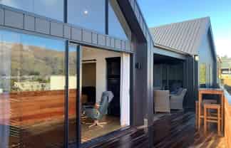 22 McNeil Crescent, Wanaka