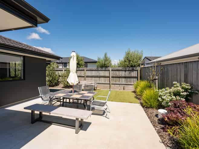 14 Woodley Road, Richmond