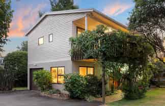 105 The Drive, Epsom