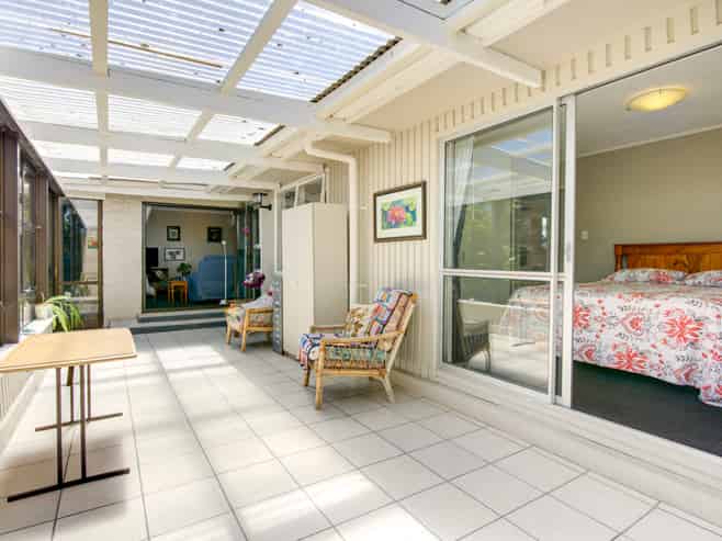 5 Collins Drive, Waikuku Beach