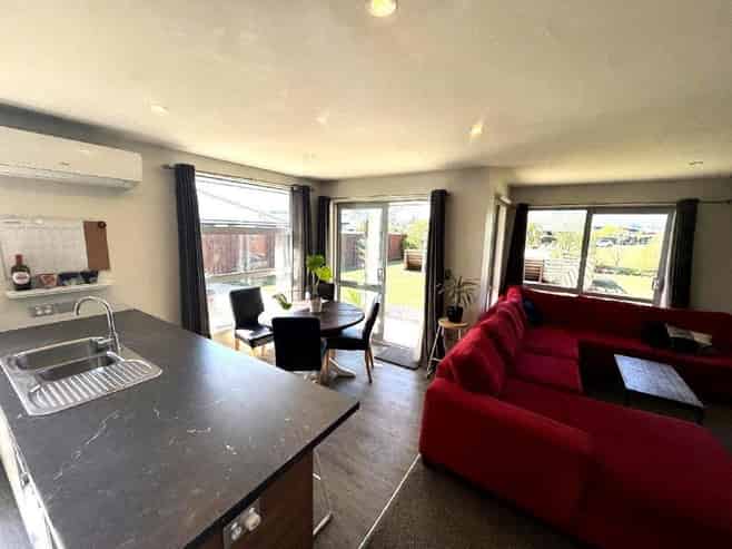 23 Marbleleaf Lane, Albert Town