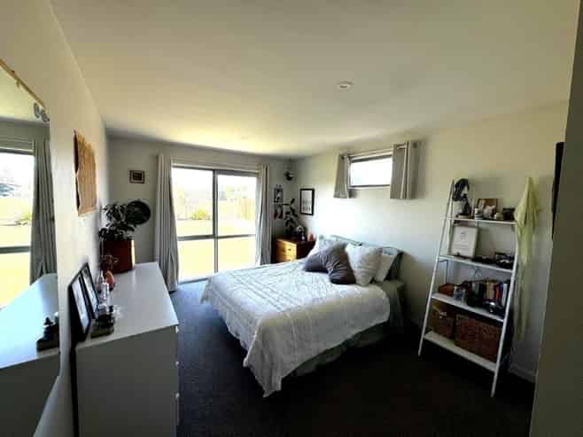 23 Marbleleaf Lane, Albert Town