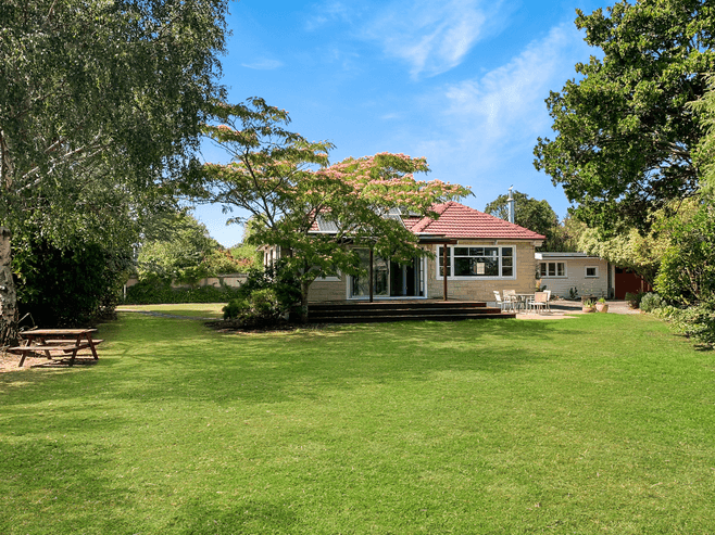 57 Searells Road, Strowan