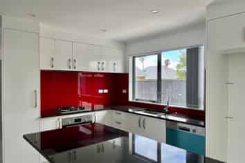 157C Riverside Avenue, Point England