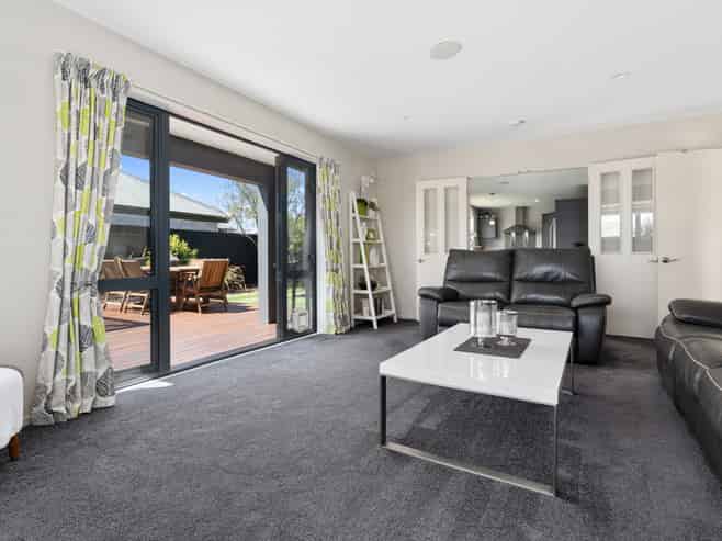 15 Marymere Place, Hei Hei