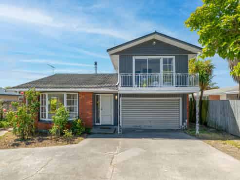 757 Ferry Road, Woolston
